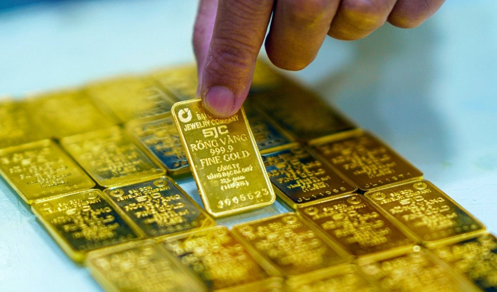 Gia vang lap dinh, SJC bao lai tang dot bien