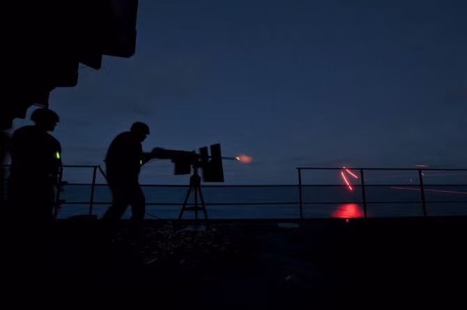 Khoanh khac hoat dong ve dem an tuong cua Hai quan My-Hinh-3