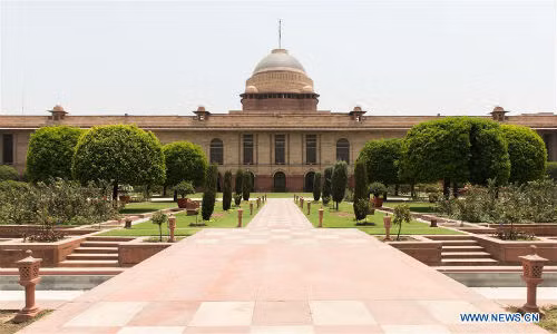 Quang cảnh khu vườn Mughal ở dinh thự Rashtrapati Bhavan ở Ấn Độ.