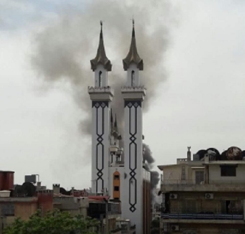 RIA Novosti dẫn một nguồn tin dân quân ủng hộ chính phủ Damascus cho biết, hơn chục người thiệt mạng trong vụ bệnh viện ở Aleppo bị nã tên lửa.