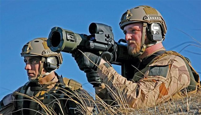 Nhận thấy ưu điểm của loại súng chống tăng này, nhiều biến thể đã được phát triển cho tới tận ngày nay.