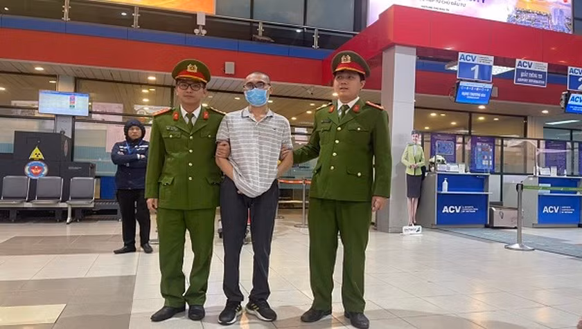 Bat Tong Giam doc Cong ty dau gia Toan Cau