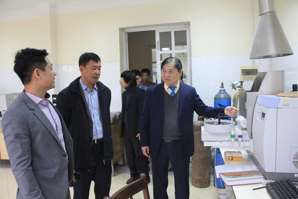 Tại buổi làm việc với đoàn công tác VUSTA, lãnh đạo Hội KHCN Chè Việt Nam đề nghị các cơ quan quản lý và VUSTA thường xuyên quan tâm hơn nữa đến hoạt động của Hội và tạo điều kiện giúp đỡ để Hội tổ chức thực hiện một số nội dung nghiên cứu và phổ biến kỹ thuật mới trong sản xuất Chè. Đặc biệt, đề nghị VUSTA hỗ trợ về nghiên cứu đề tại khoa học cấp thiết.