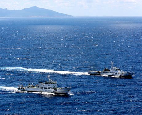 3 tau Trung Quoc tham nhap gan dao tranh chap Senkaku/Dieu Ngu