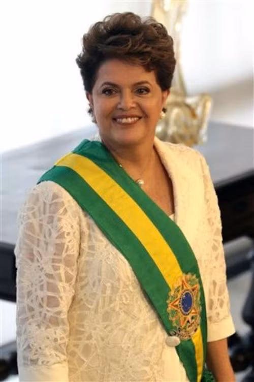 Đứng ở vị trí tiếp theo trong danh sách những người phụ nữ quyền lực nhất thế giới của Forbes là nữ Tổng thống Brazil Dilma Rousseff. Bà Dilma giữ chức vụ này từ năm 2011, nhưng hiện đang đứng trước nguy cơ bị bãi chức.