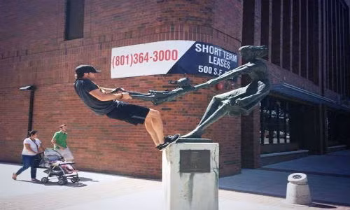 Nhung buc anh “ba dao” khi nguoi tao dang voi...tuong-Hinh-10