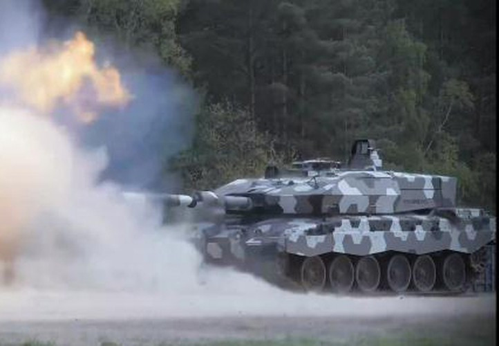 Ý tưởng về một pháo tăng uy lực cao xuất hiện khi Nga áp dụng một thế hệ xe thiết giáp mới với vỏ thép có khả năng bảo vệ cao, bao gồm T-14 Armata và phiên bản mới nhất của T-90.