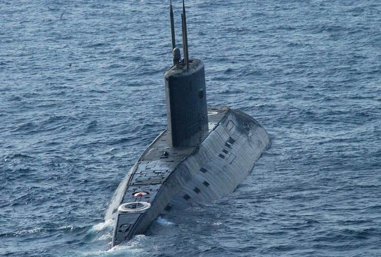 Kilo thuộc lớp tàu ngầm tấn công chạy bằng động cơ diesel – điện, có nhiệm vụ tác chiến chống hạm và chống ngầm.