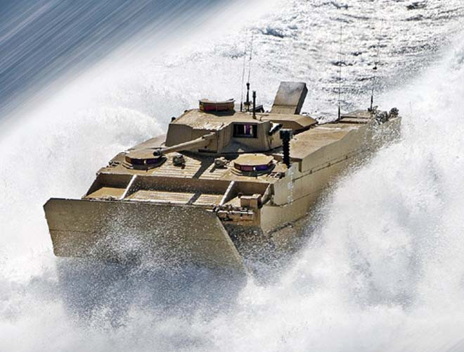 Tuy vậy do sử dụng khá nhiều nhiên liệu cho việc vận hành khi bơi dưới nước nên tầm hoạt động của xe AAAV chỉ 120km.