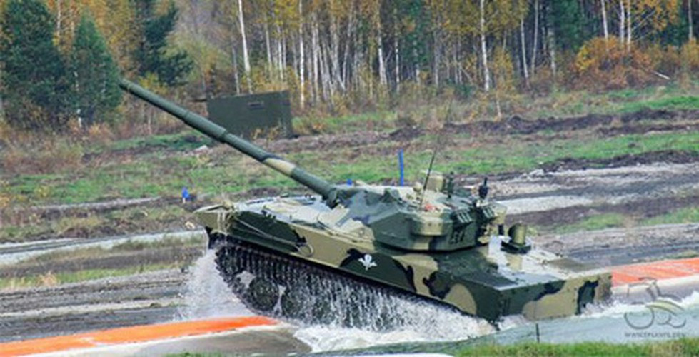 Trung Quốc đã dựa vào một chiếc xe tăng hạng nhẹ mới, rất cơ động và linh hoạt, đó là ZTQ-15. Trong khi quân đội Ấn Độ ở Ladakh chỉ có 3 trung đoàn xe tăng cùng với số lượng 150 chiếc T-72.