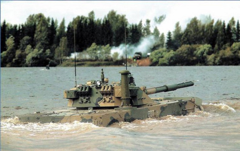 DRDO dự kiến sẽ cho ra mắt hai biến thể của một chiếc xe tăng hạng nhẹ trong 18 tháng, mốc thời gian trên được đánh giá là "thần tốc", vì vậy cần phải tận dụng nền tảng có sẵn.