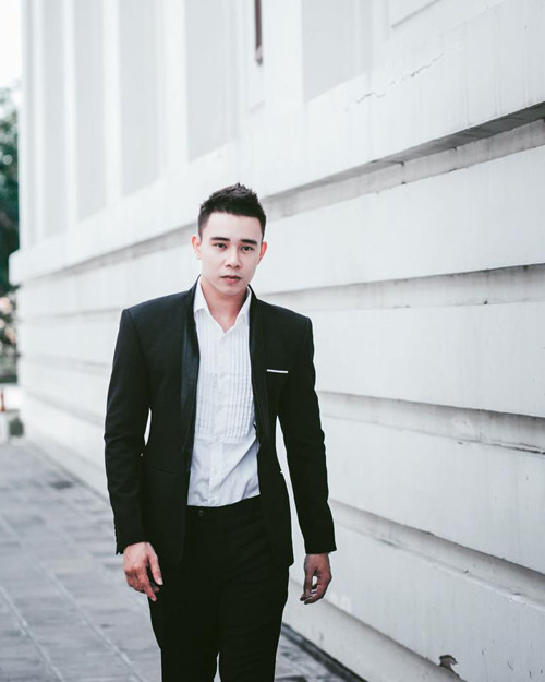 Cuoc song khon kho cua 4 ca si Viet truoc khi giau co-Hinh-4