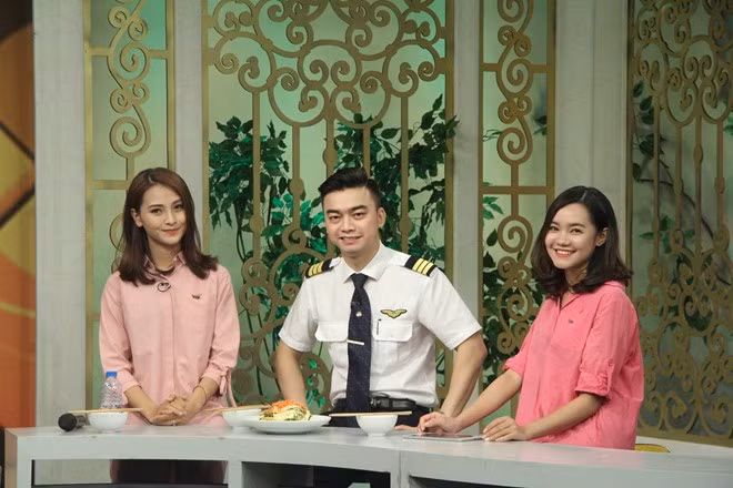 Hà Duy xuất hiện trong chương trình Bữa trưa vui vẻ của VTV6.