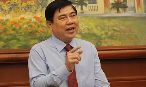 Dang hop, Chu tich TP HCM moi pho chu tich quan ra ve