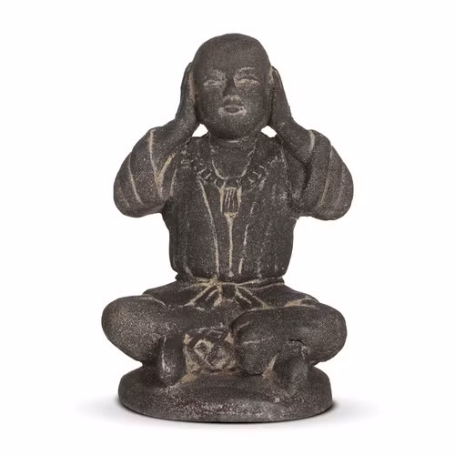 Co nen mo loa qua lon khi tung kinh?