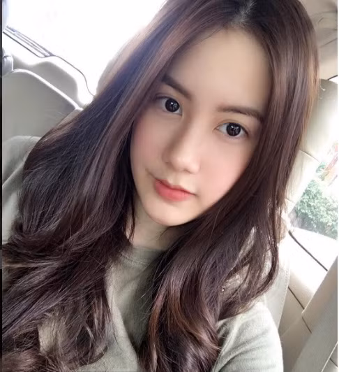 Vẻ đẹp hoàn hảo không tỳ vết của cô nàng hot girl 19 tuổi người Lào gốc Việt. Ảnh trong bài: Instagram nhân vật. 