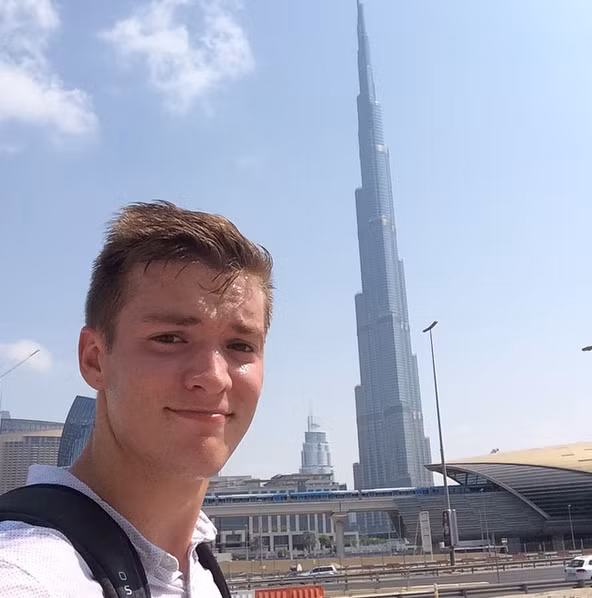 Cùng ngắm những bức ảnh cực chất của thầy giáo đẹp trai! Ảnh trong bài: Facebook nhân vật.