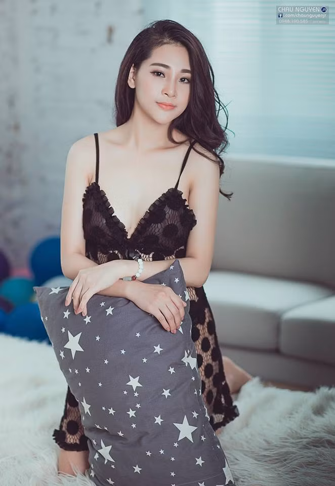 Lập gia đình từ khá sớm – năm 22 tuổi nhưng không may mắn gia đình lại không yên ấm, cuộc hôn nhân vốn được mong chờ sẽ mang lại nhiều hạnh phúc cho chị Diệu Linh bỗng chốc đổ vỡ… Trước đó chị Linh đã sinh được 2 bé trai và sau khi ly thân với chồng, chị là người nhận nuôi dưỡng chúng một mình. Ảnh: Chau Nguyen Jr.