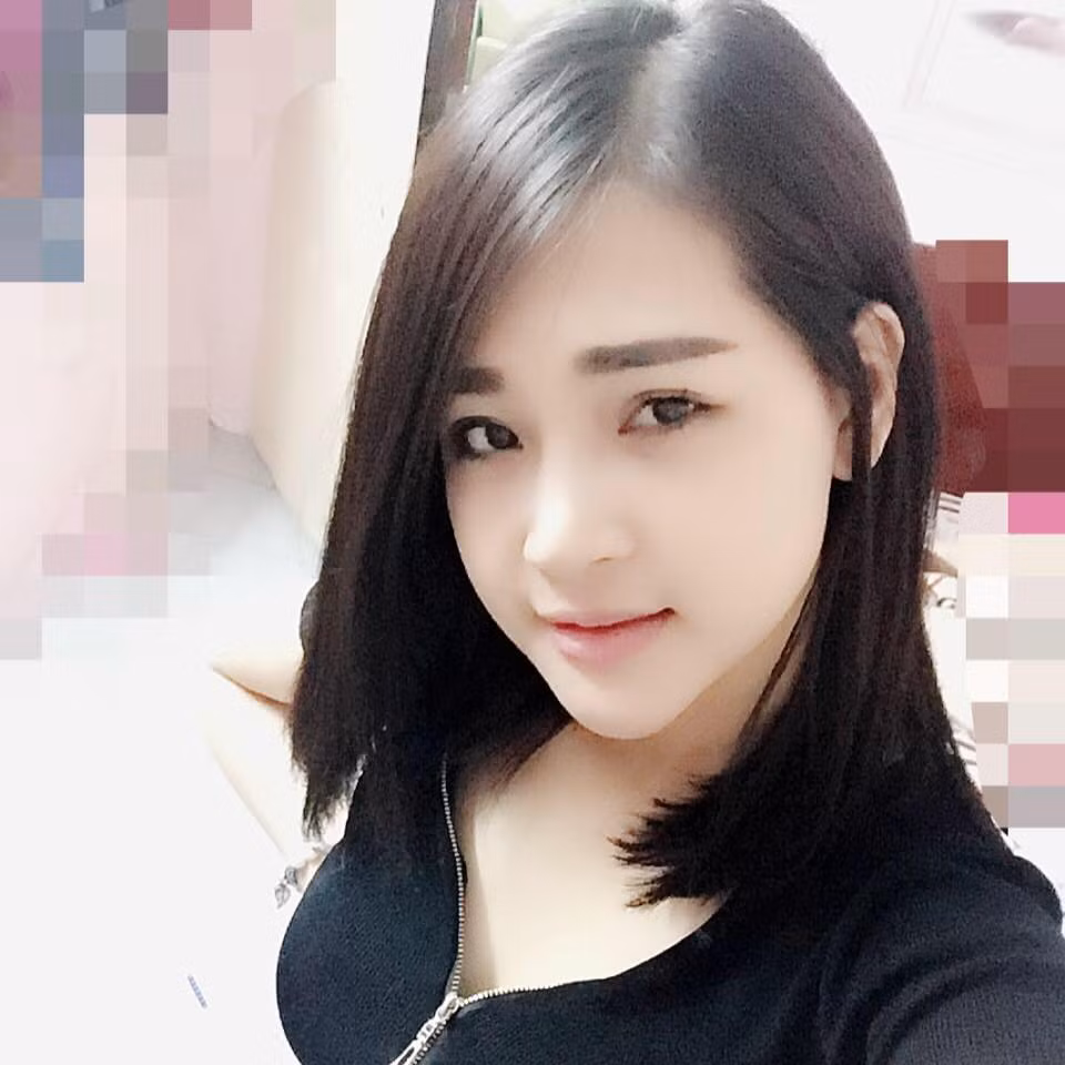 Bản thân chị Diệu Linh cũng thừa nhận từng gặp không ít tình cảnh trớ trêu khi người ngoài đoán sai tuổi thật của chị. 31 tuổi nhưng chỉ cần ăn mặc trẻ một chút, bà mẹ đơn thân này thậm chí còn được so sánh với các hot girl, người mẫu có tiếng.