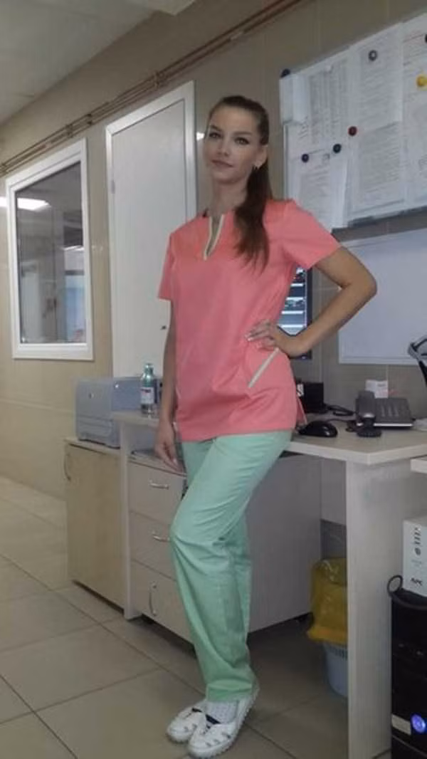 Mới đây, một trang thông tin giới trẻ, giải trí nổi tiếng của Nga đã đăng tải loạt ảnh tuyển tập rất nhiều nữ hộ lý, y tá, bác sĩ xinh đẹp ở nhiều quốc gia châu Âu khác nhau. Loạt ảnh nhanh chóng thu hút sự chú ý của đông đảo dân mạng và mọi người đã được dịp mãn nhãn khi chiêm ngưỡng nhan sắc của các nhân vật chính.