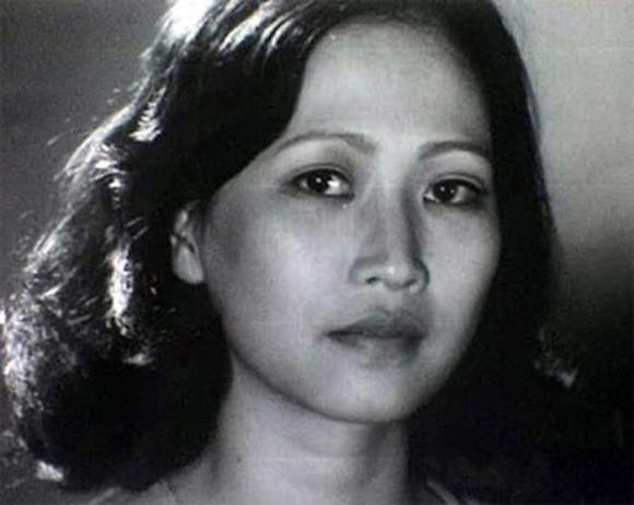 Nghệ sĩ Như Quỳnh sinh năm 1955 trong gia đình có truyền thống nghệ thuật. 