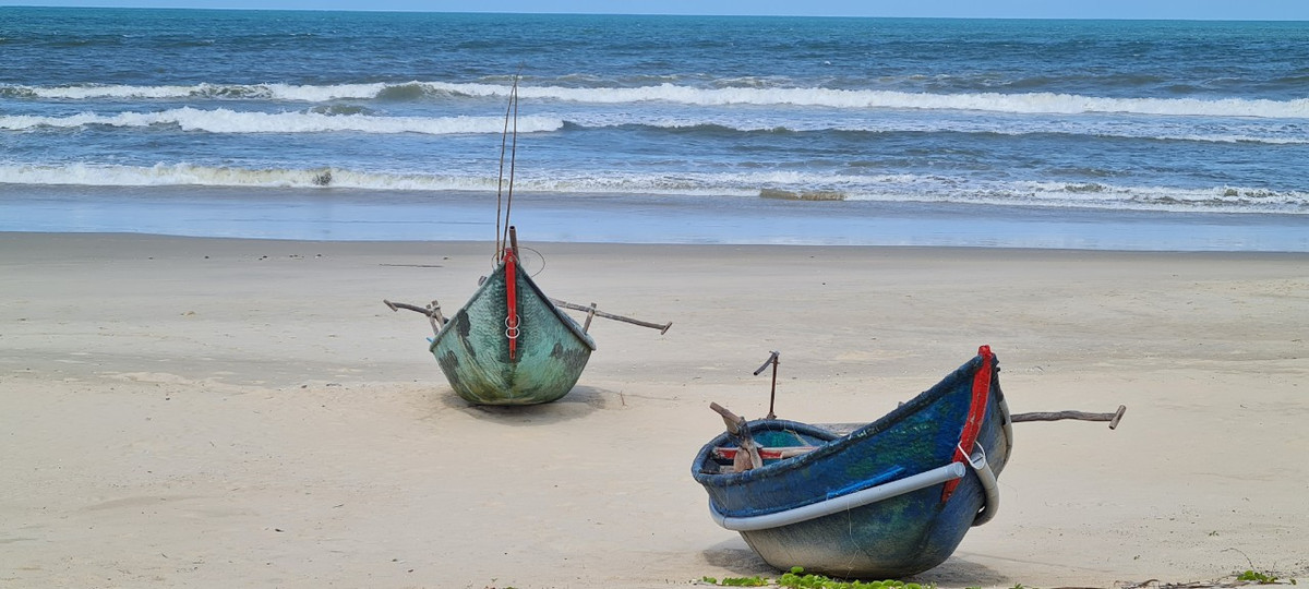 Chính nét đơn sơ, giản dị trở thành điểm nhấn thu hút cũng như làm nên nét đẹp rất riêng của biển Tam Thanh.