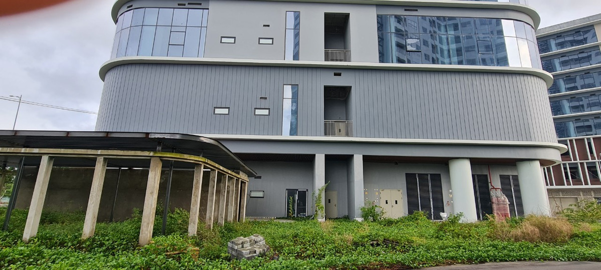 Do đầu tư bằng ngân sách nên Công viên phần mềm số 2 là tài sản công. Tuy nhiên, đến bây giờ quy định của pháp luật về hành lang pháp lý về tài sản kết cấu hạ tầng công lĩnh vực công nghệ thông tin vẫn chưa được Chính phủ ban hành.