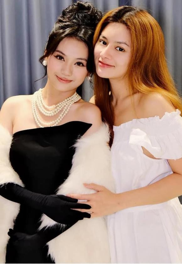 Ai nu nha Vu Thu Phuong gay sot voi man khoe nhan sac ngot ngao