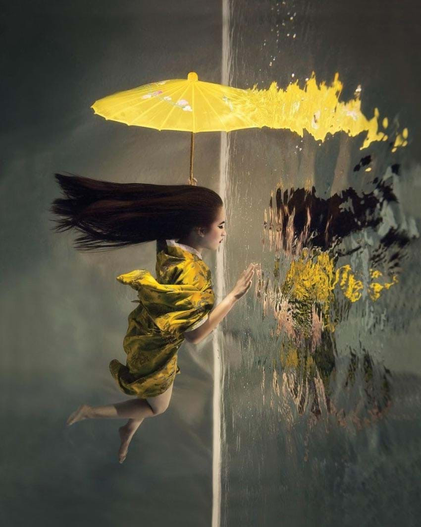 Người giành giải thứ hai trong hạng mục ảnh ý niệm là Lucie Drlikova. Cô chụp hình một người phụ nữ dưới nước làm người xem liên tưởng tới cảnh trong một bộ phim khoa học viễn tưởng. Giải nhì hạng mục ảnh góc rộng thuộc về Karen Smith – nhiếp ảnh gia cũng mang lại một góc nhìn siêu thực về những người thợ lặn tự do ở một hang động dưới nước tại Tulum, Mexico.