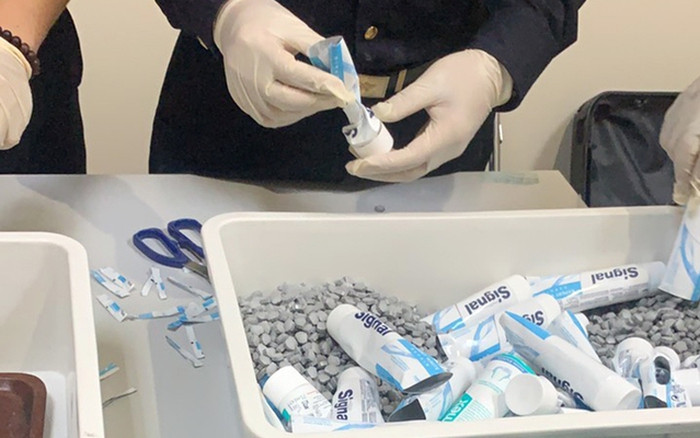 Bo Cong an khuyen cao khong nen xach do ho nguoi la o san bay