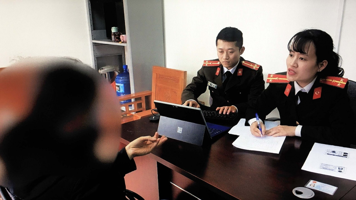  Bị lừa hơn 600 triệu đồng khi làm cộng tác viên bán hàng qua mạng: Khoảng giữa tháng 2/2023, chị N. thấy trang Facebook có tên Khối TD YOD 2023 quảng cáo cần tuyển cộng tác viên kinh doanh thời trang với lợi nhuận trên 300.000/ngày. Chị N. đã thực hiện theo hướng dẫn của các đối tượng này và trong lần đầu chuyển 500.000 đồng làm nhiệm vụ thì được thông báo trả “hoa hồng” 650.000 đồng. Thấy đơn giản, chị N tiếp tục chuyển tổng cộng hơn 600 triệu đồng. Khi biết bị lừa, nạn nhân đã đến Phòng An ninh mạng và phòng, chống tội phạm công nghệ cao Công an tỉnh Cao Bằng trình báo.