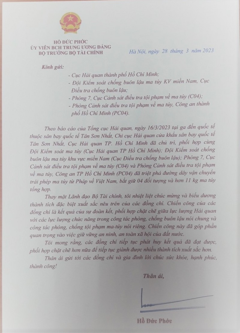 Bo truong Bo Tai chinh gui thu khen vu triet pha 11 kg ma tuy-Hinh-2