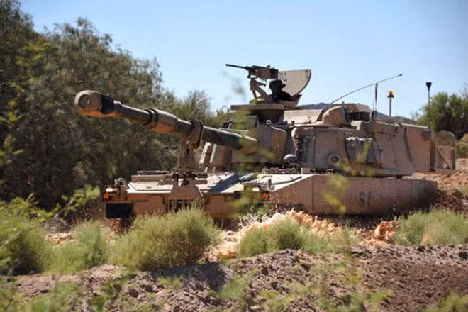 Về bản chất, đạn pháo có điều khiển như Excalibur S tương tự một quả tên lửa có điều khiển, điểm khác biệt là đầu đạn được đẩy đi bằng liều phóng thay vì động cơ.