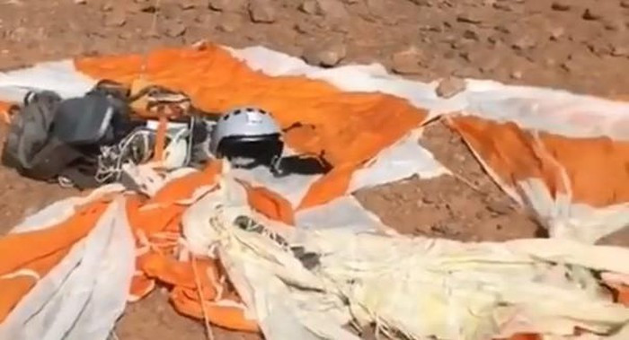 “Tôi sẽ xuống thung lũng và tôi để lại mọi thứ đã xảy ra đối với mình”, viên phi công bị bắn rơi nói trên đoạn băng ghi hình do anh ta thực hiện.