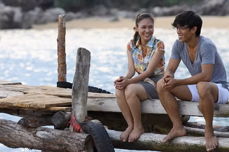 Leon Quang Lê cũng tham gia diễn xuất trong "Cho một tình yêu". Anh đóng vai chàng ca sĩ Việt Kiều Kevin Lee vừa yêu Linh Đan tha thiết vừa đủ sức giúp cô tỏa sáng. Ảnh: Pháp luật TP HCM