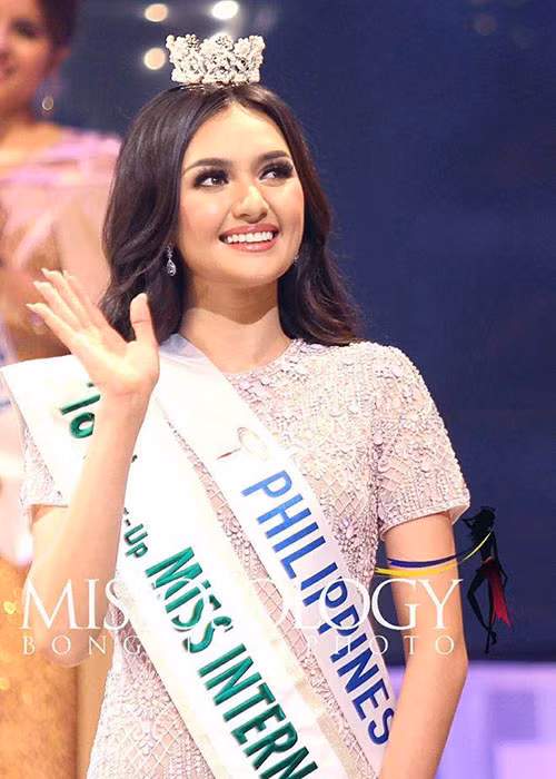 Vị trí thứ 5 trong cuộc bầu chọn là Ma Ahtisa Manalo - Á hậu 1 cuộc thi Hoa hậu Quốc tế.