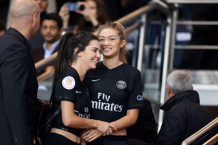 Đôi bạn thân của làng giải trí thế giới còn thường xuyên đi chơi với nhau ngoài đời.