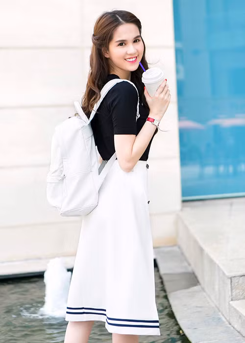 Nỗ lực làm mới hình ảnh của bản thân nhưng Ngọc Trinh vẫn chưa thoát được biệt danh "Nữ hoàng nội y".