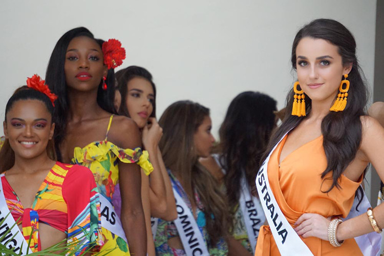 Mikaela-Rose cũng được cho là sẽ làm nên chuyện trong chung kết. Đại diện Australia năm nay 23 tuổi, cao 1m71, sở hữu số đo 3 vòng 84,5-68-97.