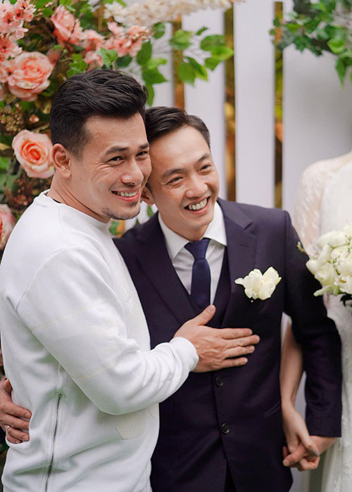 Trước khi đến với Đàm Thu Trang, Cường Đô la từng qua một lần đò và có một cậu con trai riêng.