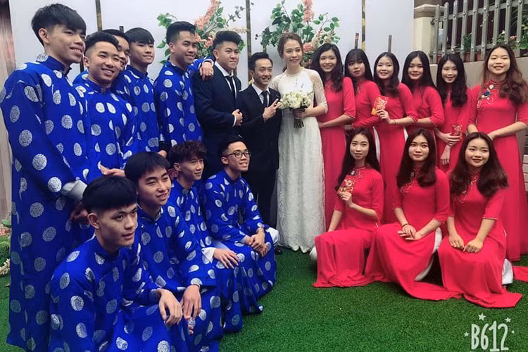 Trên trang cá nhân, Đàm Thu Trang cập nhật trạng thái đã kết hôn với Cường Đô la vào ngày 19/1/2019.