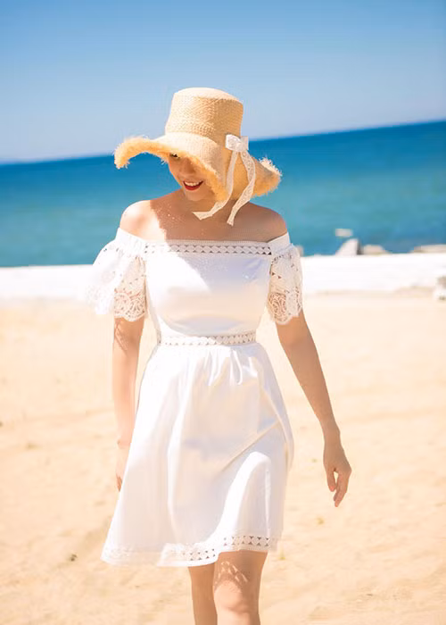 Vốn sở hữu nhan sắc đẹp tự nhiên, Hà Kiều Anh dù đã ngoài 40 tuổi vẫn giữ được vẻ đẹp quyến rũ.