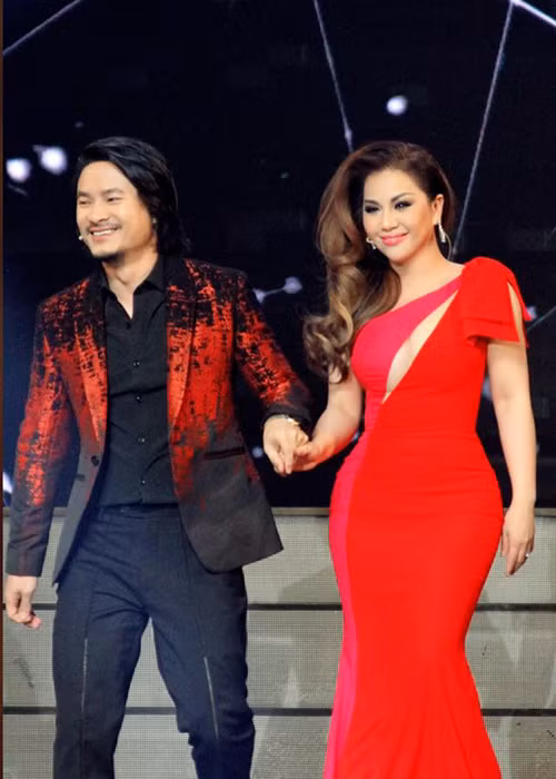 Nữ ca sĩ trẻ trung, quyến rũ dù đã bước qua tuổi tứ tuần. Ảnh: FBNV