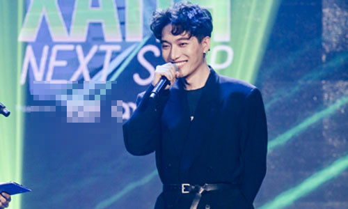 Vi sao Chau Dang Khoa im lang khi bi doa kien vu “dao tho”?