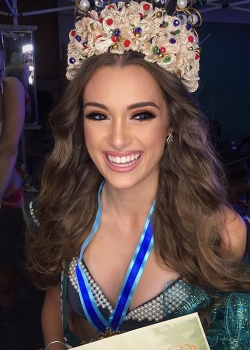 Không thể phủ nhận dù dừng chân ở top 8 nhưng Telma đẹp không kém cạnh Phương Khánh - đại diện giành vương miện.