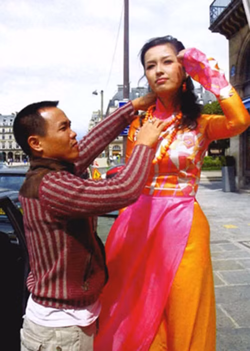 NTK Việt Hùng cũng là ông bầu người đẹp nổi tiếng với 18 năm kinh nghiệm. Một trong số những người học trò nổi tiếng của anh là Mai Phương Thúy. Ảnh: Thể thao văn hóa