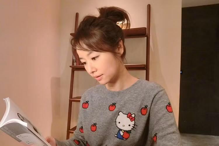 Là fan của Lâm Tâm Như, ai cũng biết cô thích màu hồng, là tín đồ của mèo Kitty.