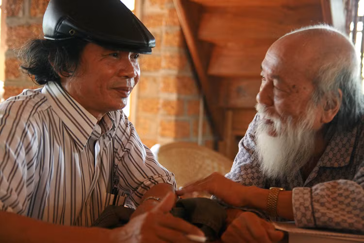 Nhạc sĩ Nguyễn Trọng Tạo khá thân với gia đình cố giáo sư Văn Như Cương. Ảnh: FBNV