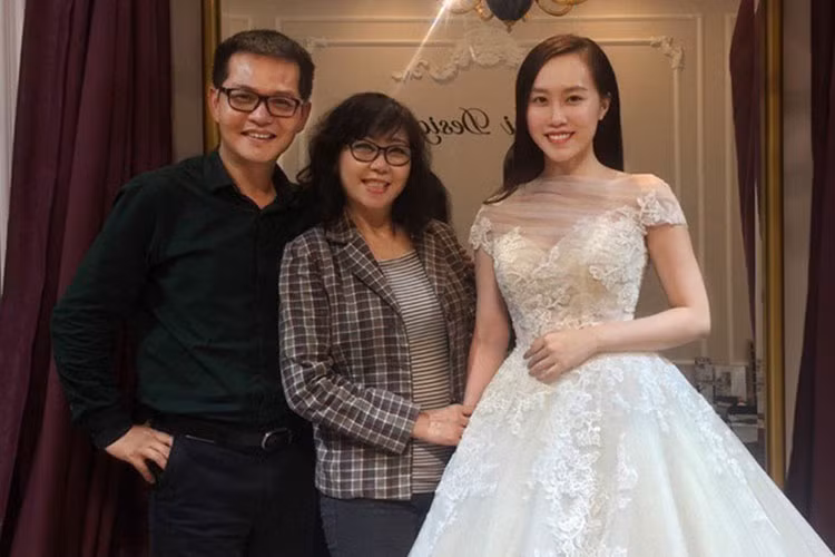 Bí mật hẹn hò trong nhiều năm, Trung Hiếu khiến nhiều người bất ngờ khi công khai thông tin kết hôn. Ảnh: Zing