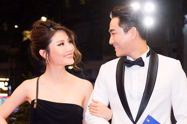 Hứa Vĩ Văn rất thân thiết với Diễm My khiến nhiều người tò mò mối quan hệ thực sự giữa hai người.